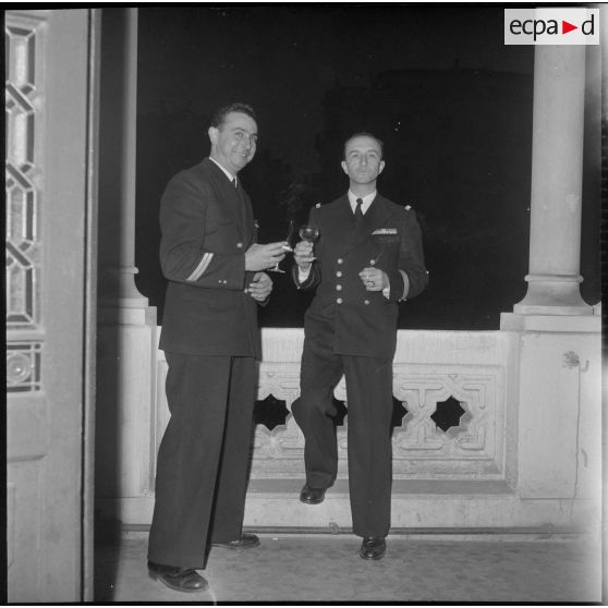 Inauguration d'une exposition sur la Marine. [Description en cours]