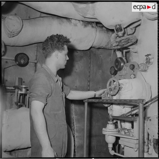 Le Porte-avions "Bois Belleau". [Description en cours]