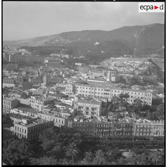 Panorama de la ville d'Oran.