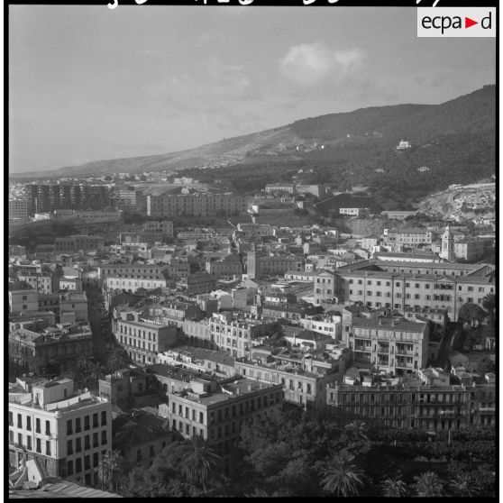 Panorama de la ville d'Oran.