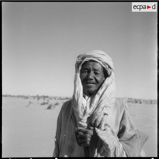 Portrait d'un haratins peuplant la plus grande partie  du territoire.