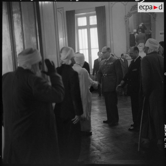 Les salutations à l'hôtel de ville de Saïda.