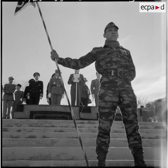 Discours traduit par l'interprèrte berbère.