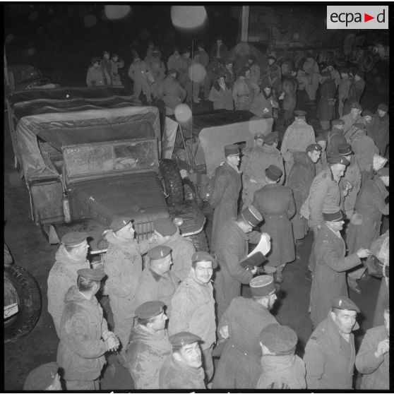 A 22 heures, la Sermanaise arrive dans le port de Collo.