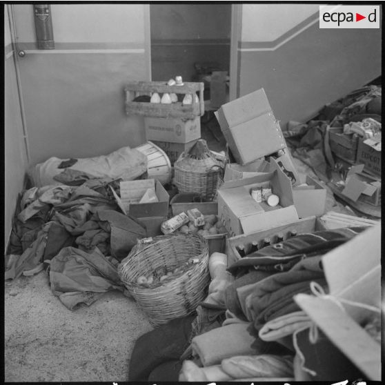 La réserve de vivres des insurgés au lendemain de la semaine des barricades, le 1er février 1960.