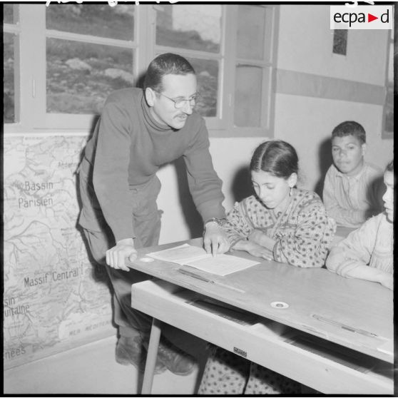 Un caporal-chef de la classe 57.2/C, instituteur à la Seyne-sur-Mer (Var).