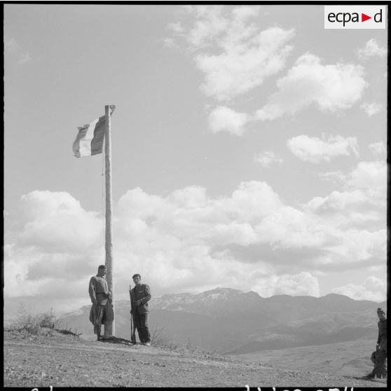 Autodéfense dans le secteur de Dra-el-Mizan.