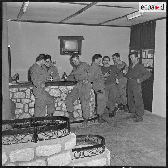 Menerville. La 4e compagnie du 587e bataillon du train (587e BT). Le foyer.