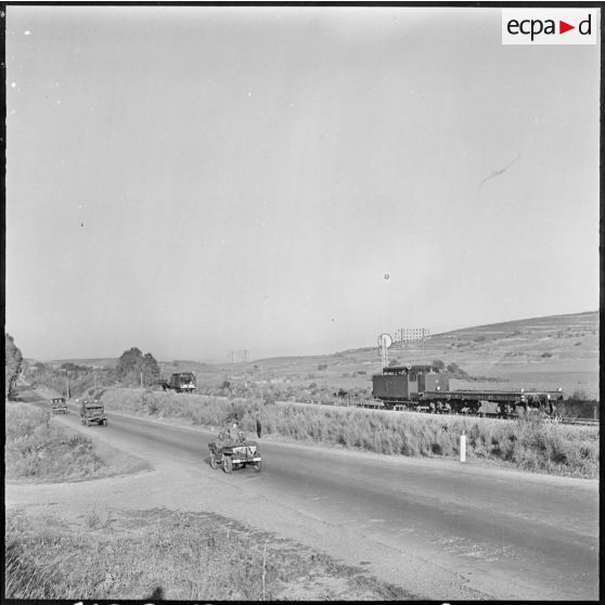 Menerville. La 4e compagnie du 587e bataillon du train (587e BT). Patrouille rail-route.