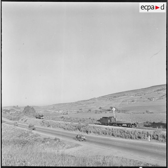 Menerville. La 4e compagnie du 587e bataillon du train (587e BT). Patrouille rail-route.