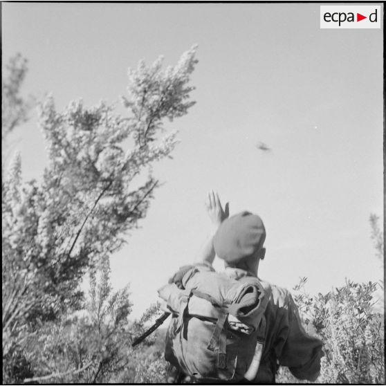 Le 1er REP en opération. [Description en cours]