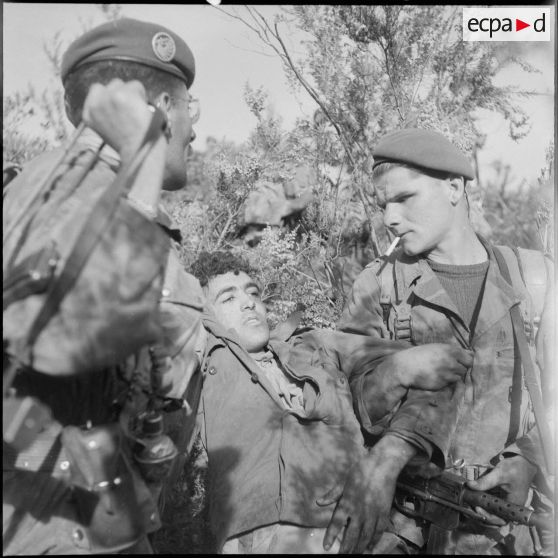 Le 1er REP en opération. [Description en cours]