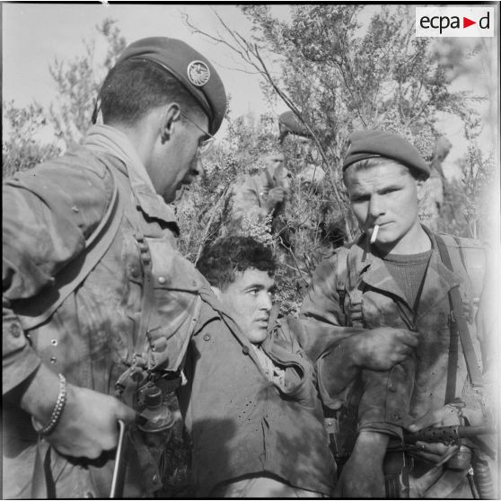 Le 1er REP en opération. [Description en cours]