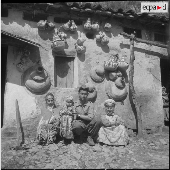 Vie quotidienne de la harka 303. [Description en cours]