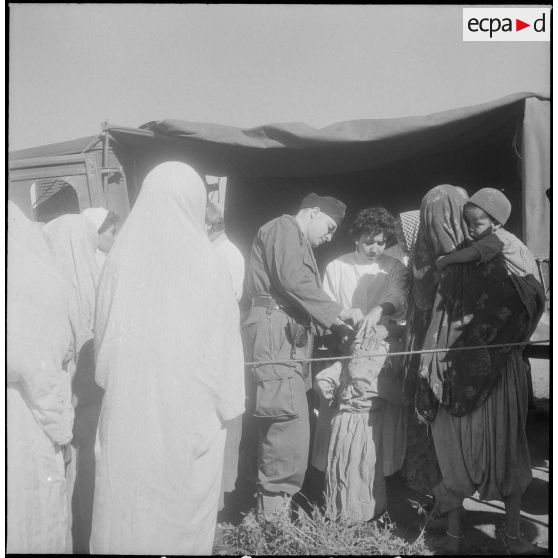 Assistance médicale gratuite. [Description en cours]