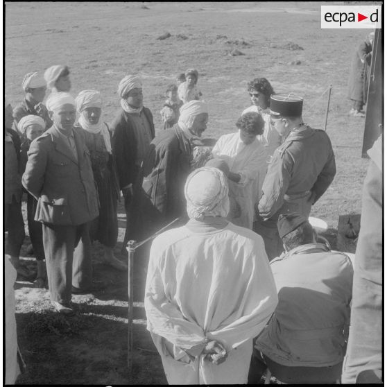 Assistance médicale gratuite. [Description en cours]