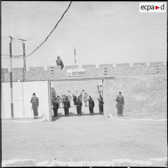 Inauguration du bordj Sergent Couturier. [Description en cours]
