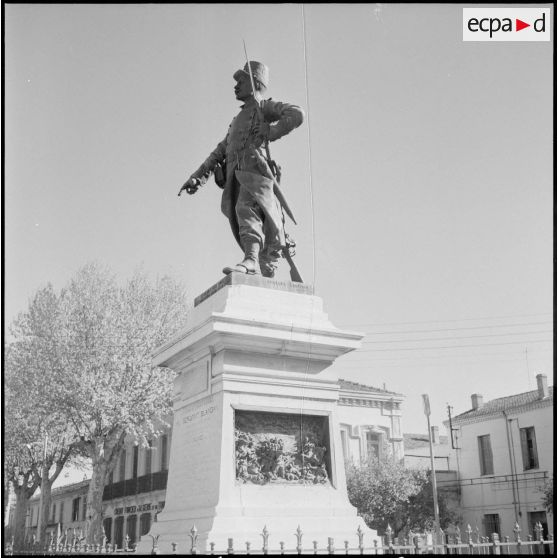 Alentours du camp d’Erlon. [Description en cours]