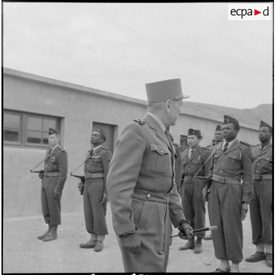 Inauguration du bordj capitaine Rageau. [Description en cours]