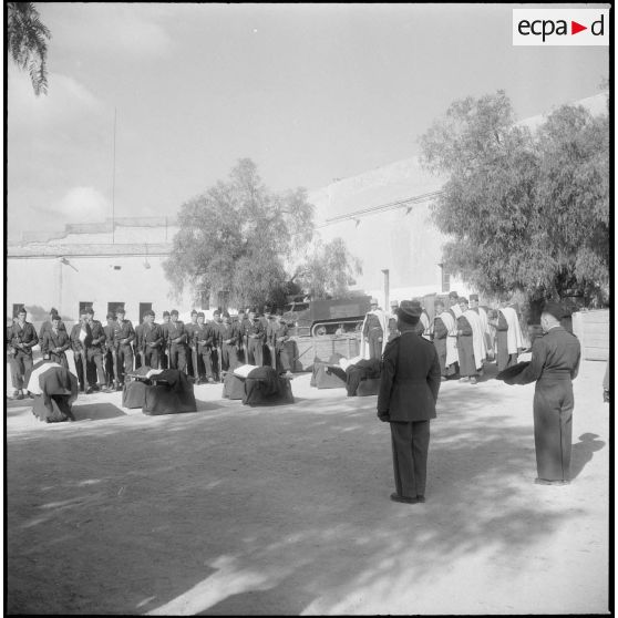Obsèques de militaires. [Description en cours]