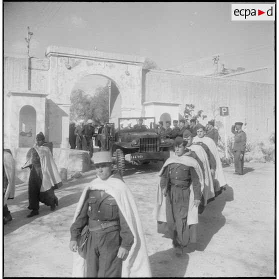 Obsèques de militaires. [Description en cours]