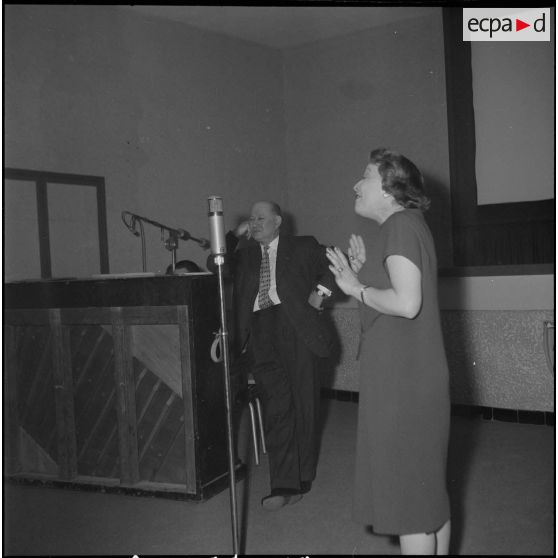 Tour de chant à l’occasion de Camerone. [Description en cours]