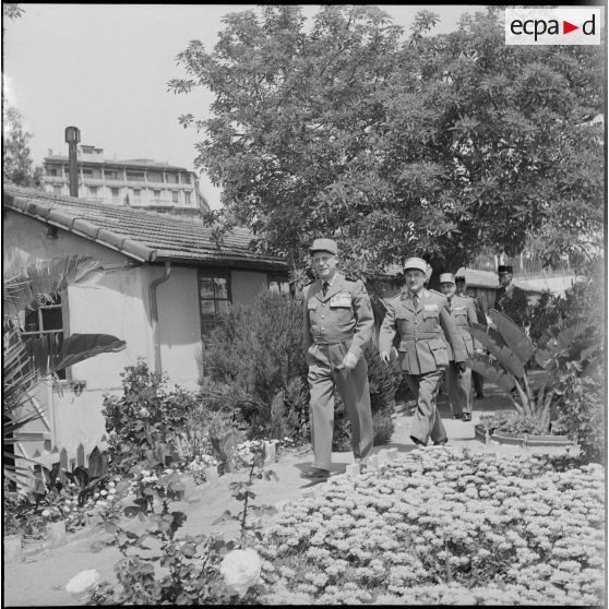 Fêtes de l'Aïd El-Seghir à la base de transit militaire d’Alger. [Description en cours]