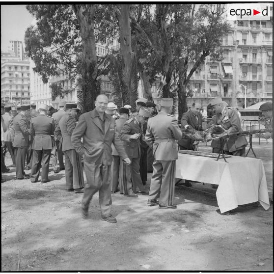 Fêtes de l'Aïd El-Seghir à la base de transit militaire d’Alger. [Description en cours]