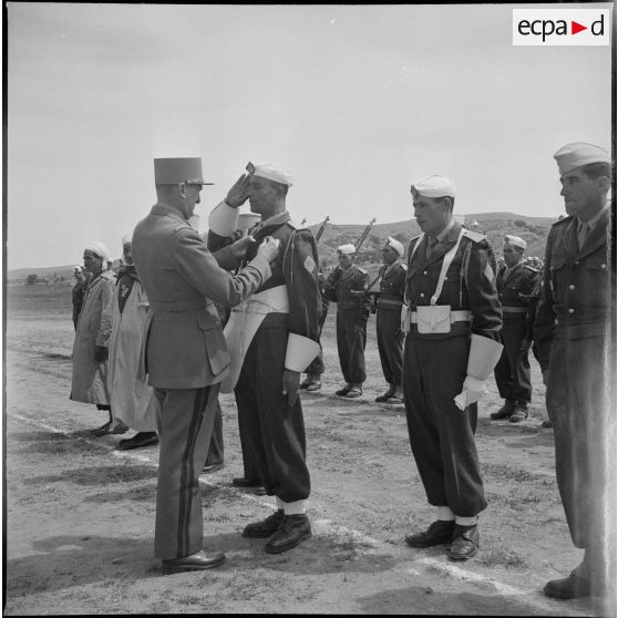 Fête du 1er régiment de tirailleurs algériens (RTA) à Boghari. [Description en cours]