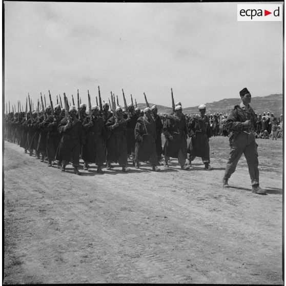 Fête du 1er régiment de tirailleurs algériens (RTA) à Boghari. [Description en cours]