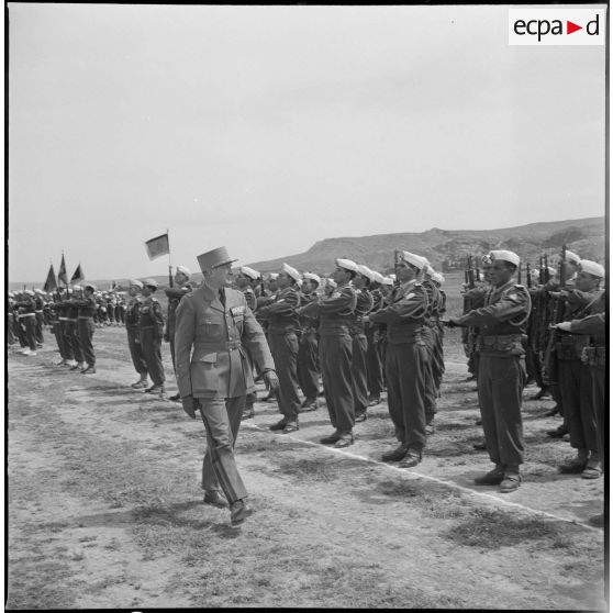 Fête du 1er régiment de tirailleurs algériens (RTA) à Boghari. [Description en cours]