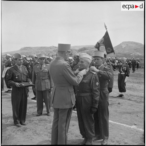 Fête du 1er régiment de tirailleurs algériens (RTA) à Boghari. [Description en cours]