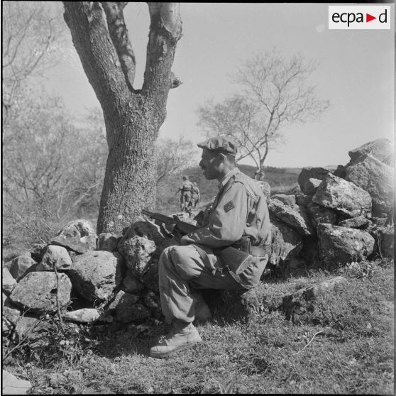 Vie quotidienne militaire. [Description en cours]