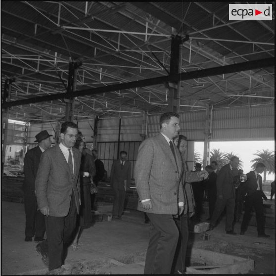 Visite du chantier d’une usine Berliet. [Description en cours]