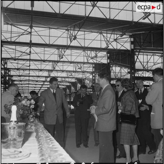 Visite du chantier d’une usine Berliet. [Description en cours]