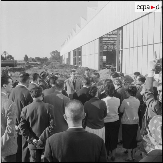 Visite du chantier d’une usine Berliet. [Description en cours]