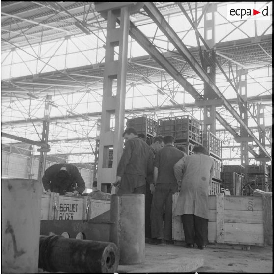 Visite du chantier d’une usine Berliet. [Description en cours]