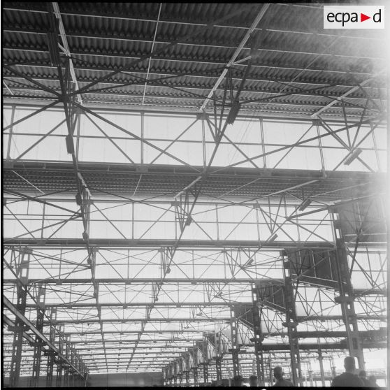 Visite du chantier d’une usine Berliet. [Description en cours]