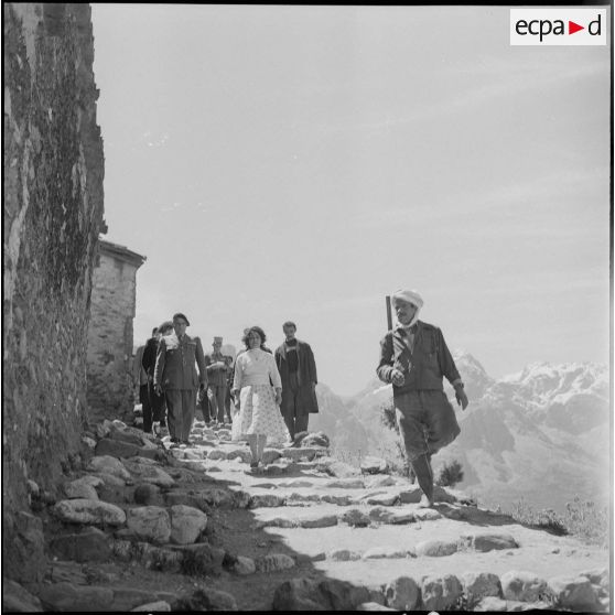 Fête de l'Aïd El-Seghir dans le village de Zaknoun. [Description en cours]