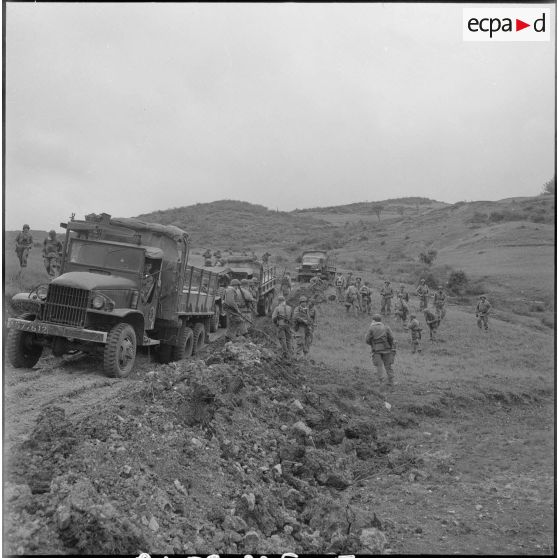 Opération avec le 60e RI. [Description en cours]