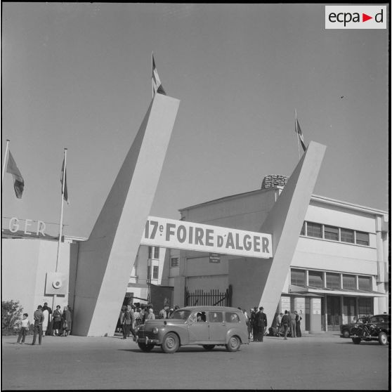 La dix-septième foire d'Alger. [Description en cours]