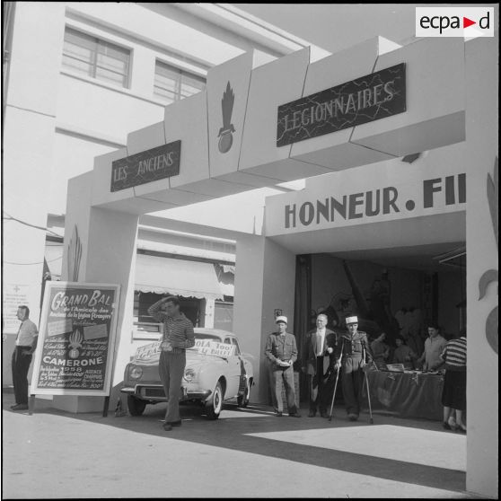 La dix-septième foire d'Alger. [Description en cours]