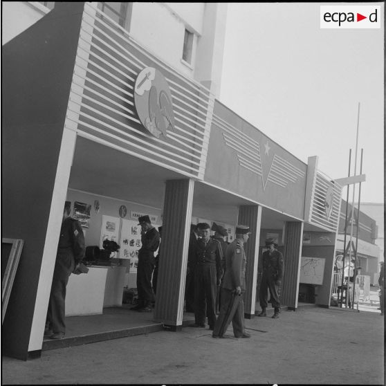La dix-septième foire d'Alger. [Description en cours]