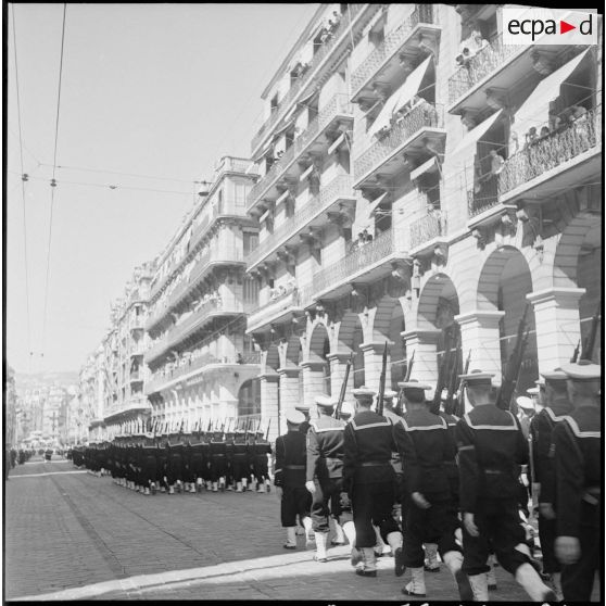 Commémoration du 8 mai 1945 à Alger. [Description en cours]