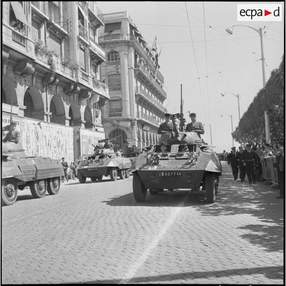 Commémoration du 8 mai 1945 à Alger. [Description en cours]