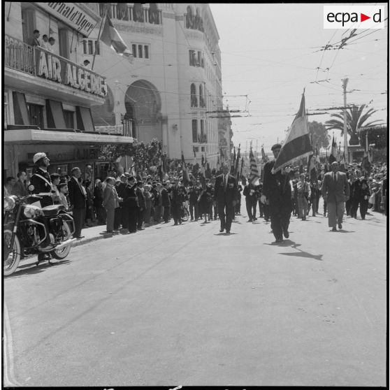 Commémoration du 8 mai 1945 à Alger. [Description en cours]