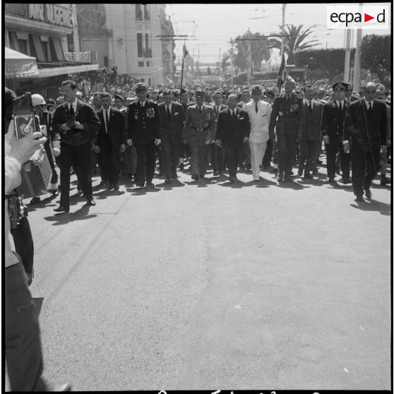 Commémoration du 8 mai 1945 à Alger. [Description en cours]