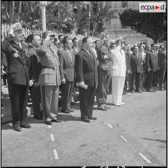 Commémoration du 8 mai 1945 à Alger. [Description en cours]
