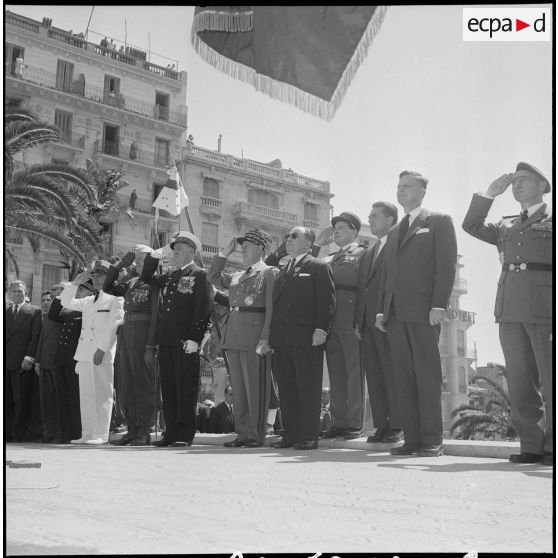 Commémoration du 8 mai 1945 à Alger. [Description en cours]