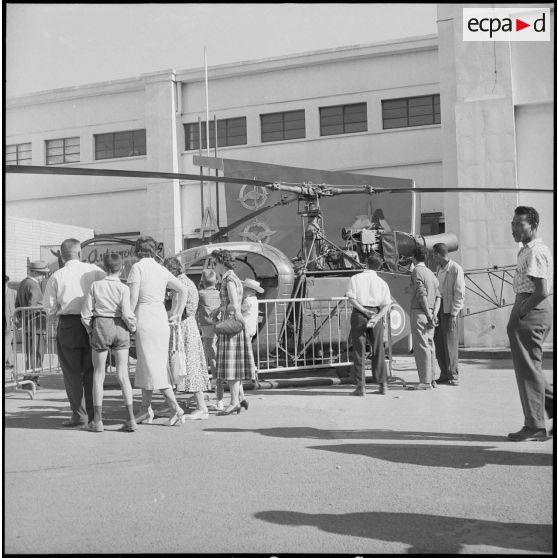 La dix-septième foire d'Alger. [Description en cours]